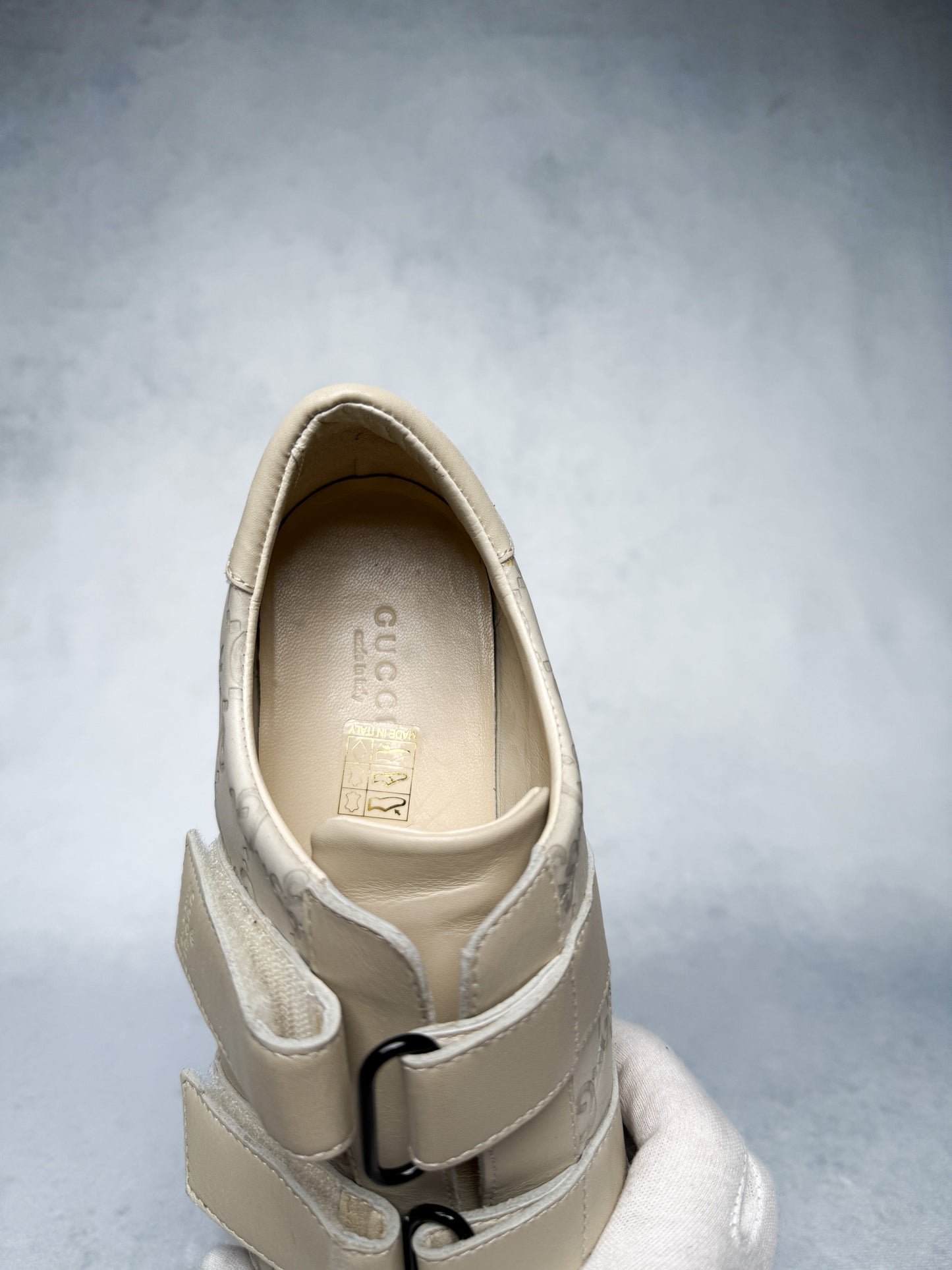 Gucci Vintage Embossed Monogram Sneaker Leather Beige (37.5)