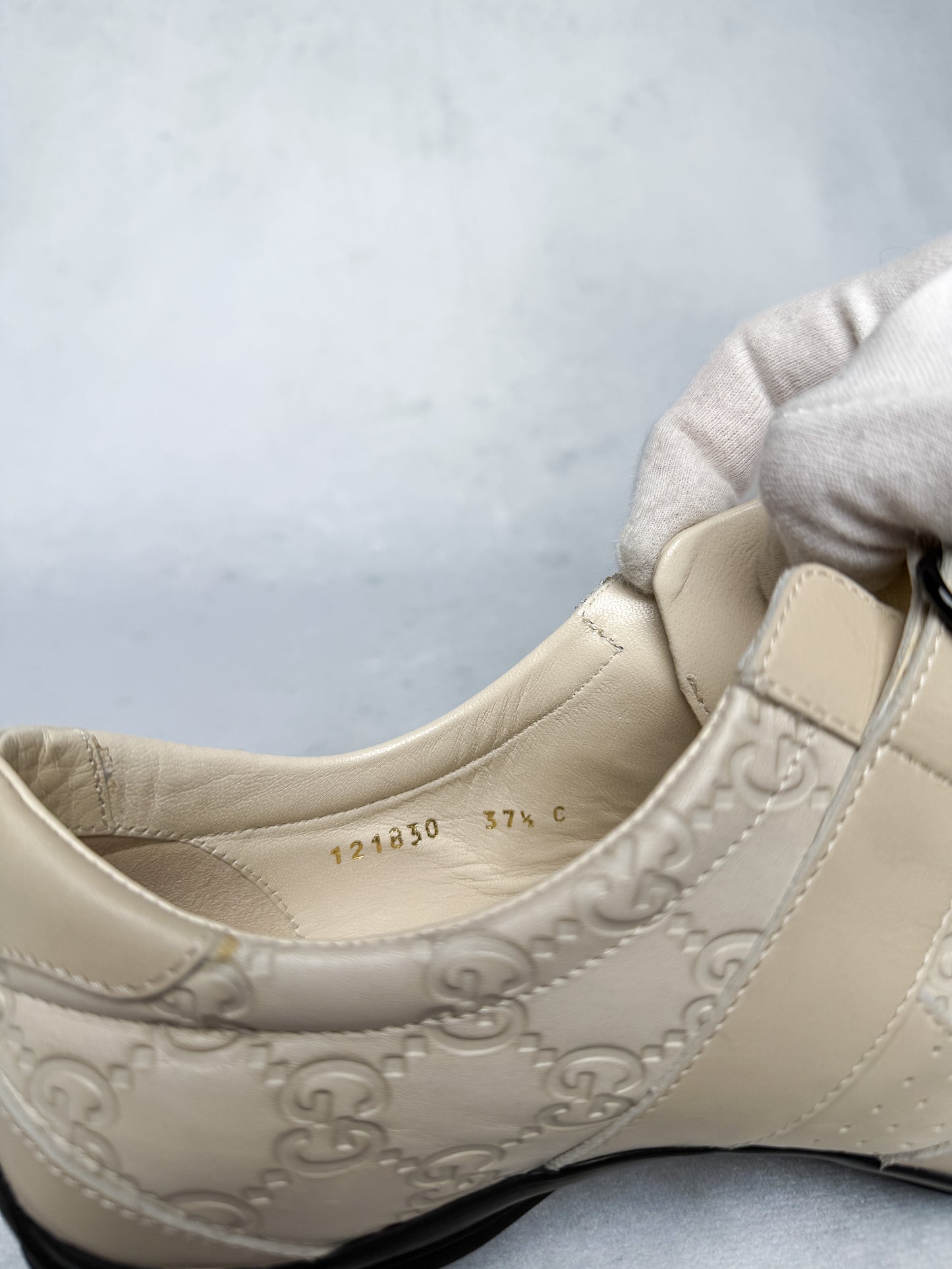 Gucci Vintage Embossed Monogram Sneaker Leather Beige (37.5)