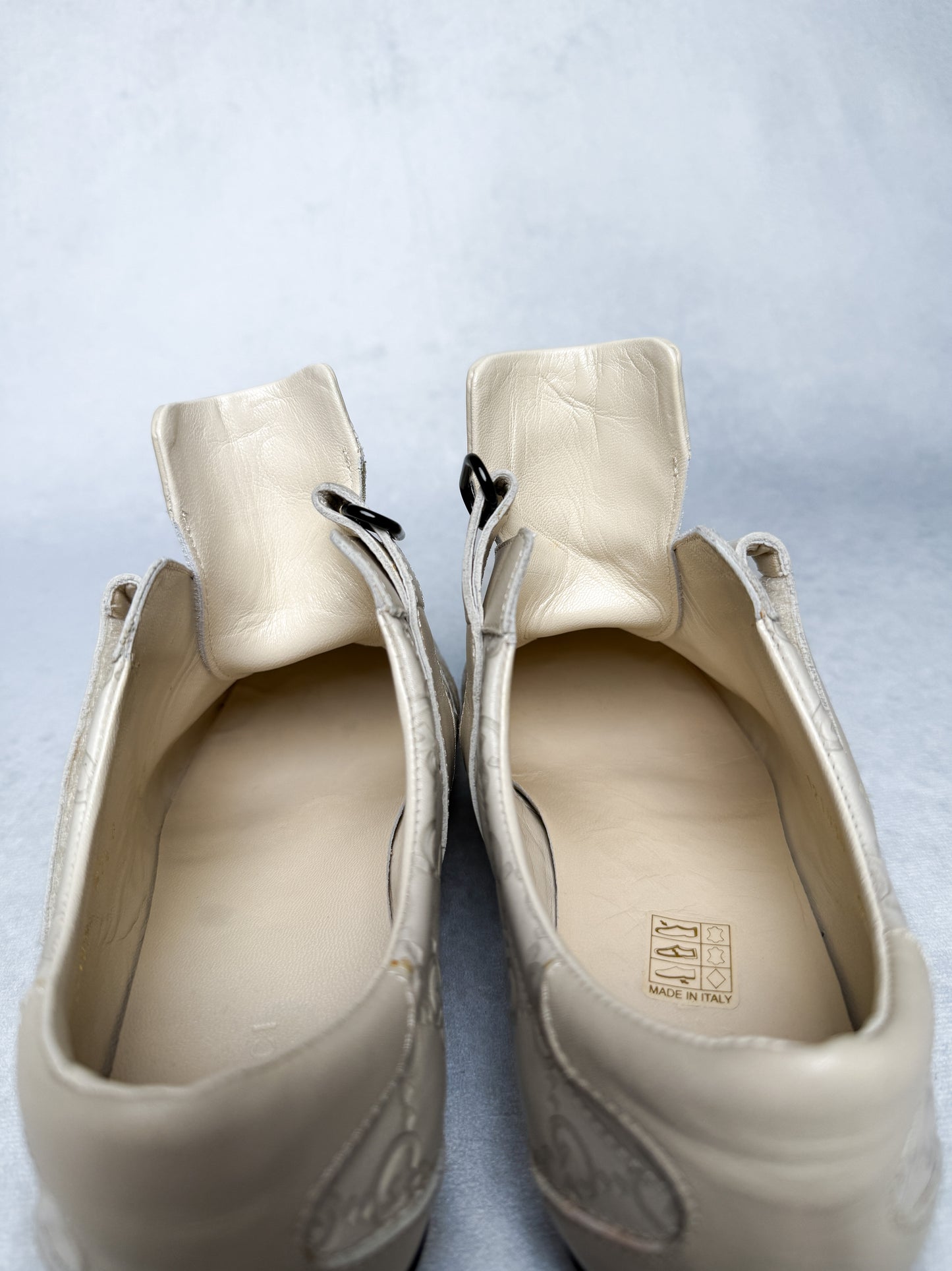 Gucci Vintage Embossed Monogram Sneaker Leather Beige (37.5)