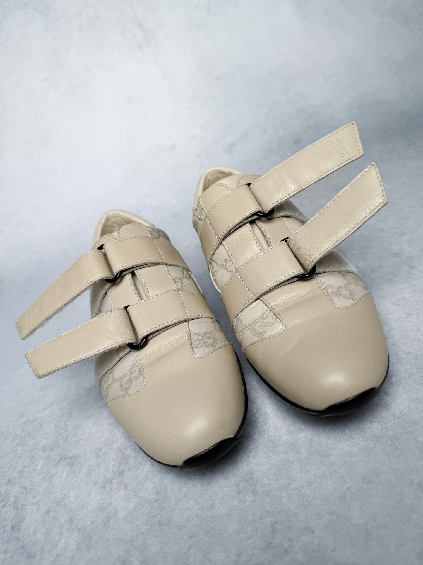 Gucci Vintage Embossed Monogram Sneaker Leather Beige (37.5)
