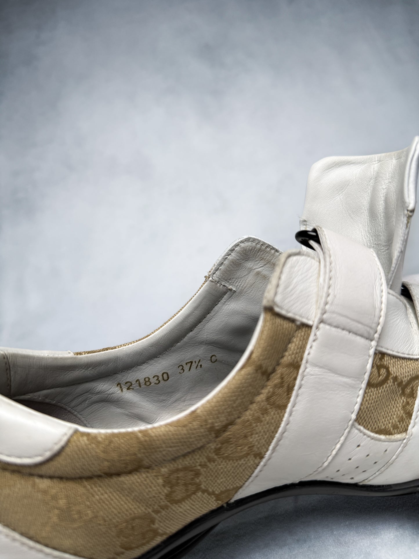 Gucci Vintage Monogram Sneaker Leather/Canvas White (37.5)