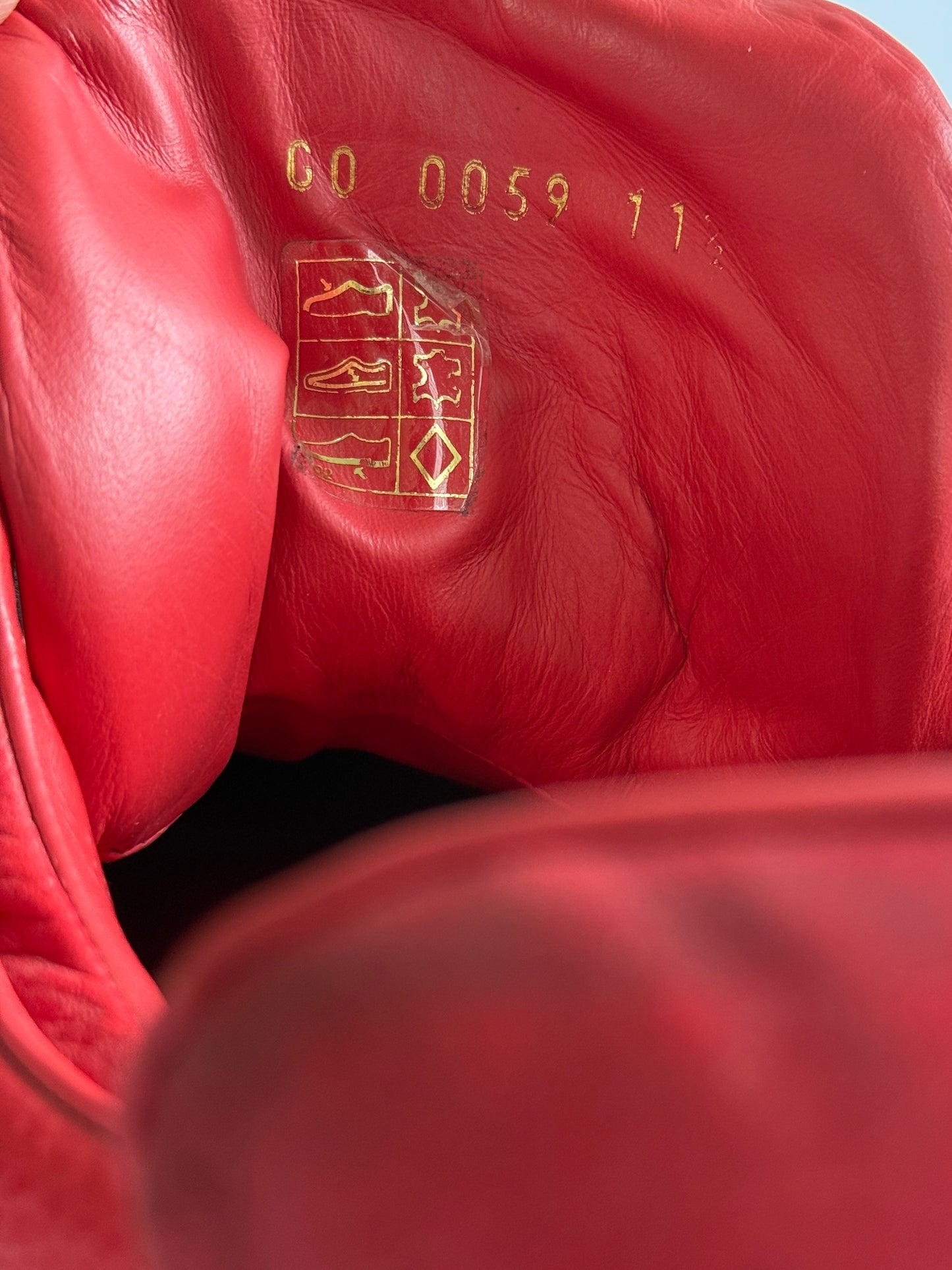 Louis Vuitton x Kanye West Don 'Red' (46.5)
