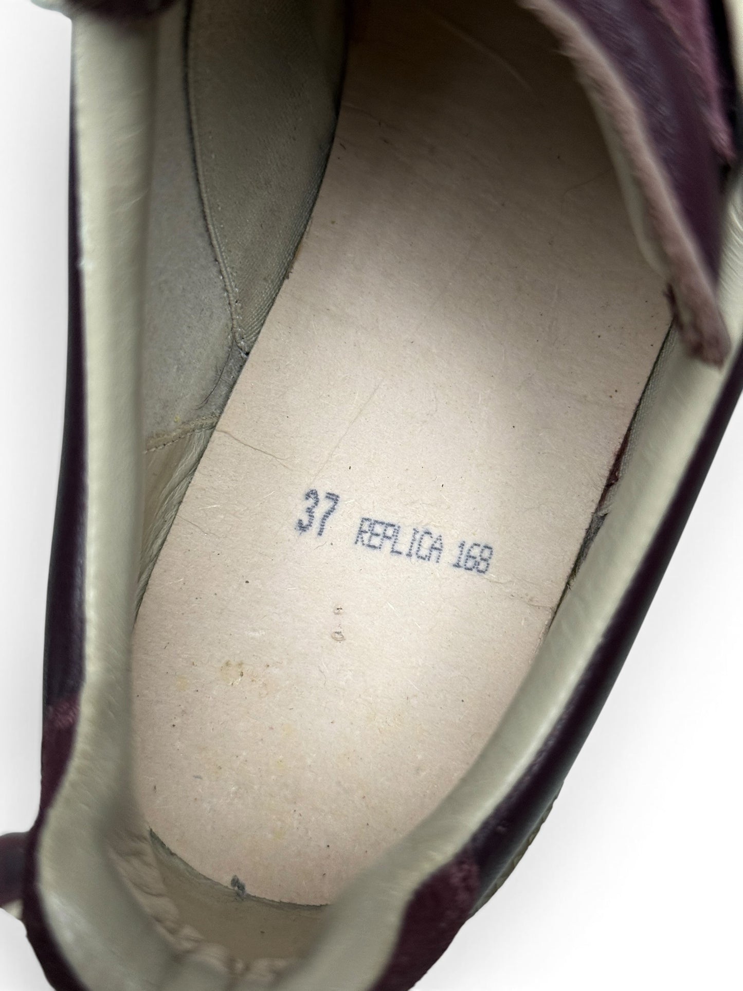 Maison Margiela GATs Burgundy (37)
