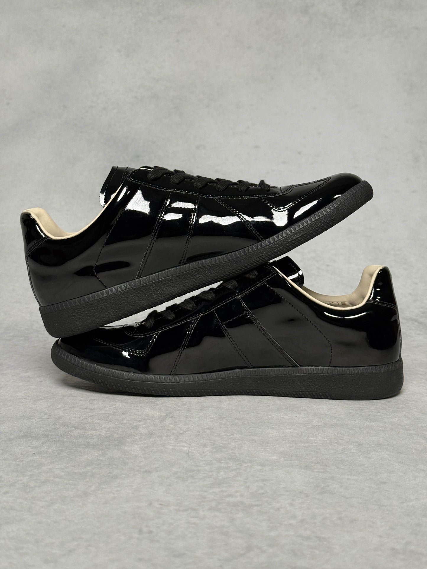 Maison Margiela Replica Low Black Patent Leather (41)