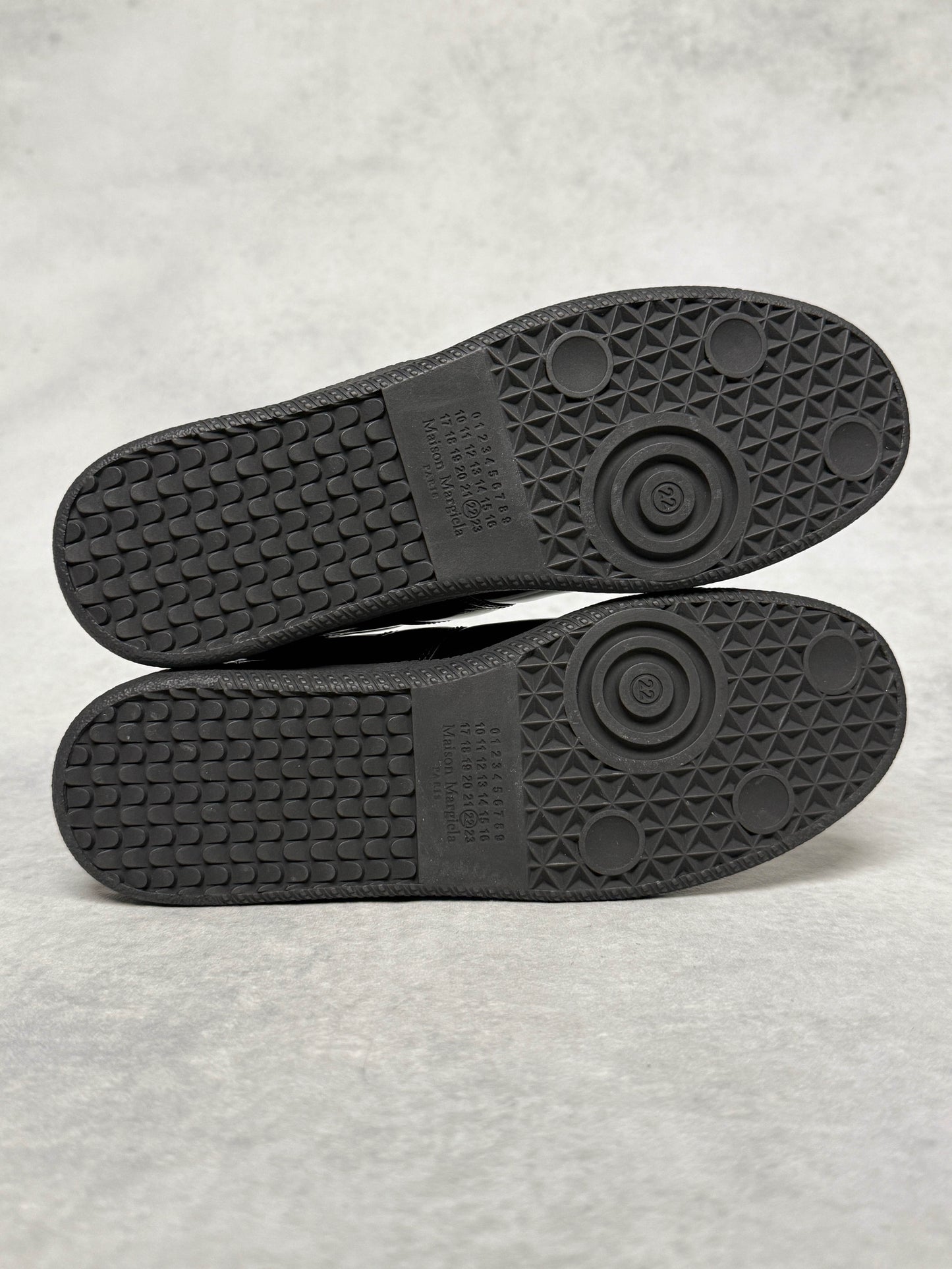 Maison Margiela Replica Low Black Patent Leather (41)