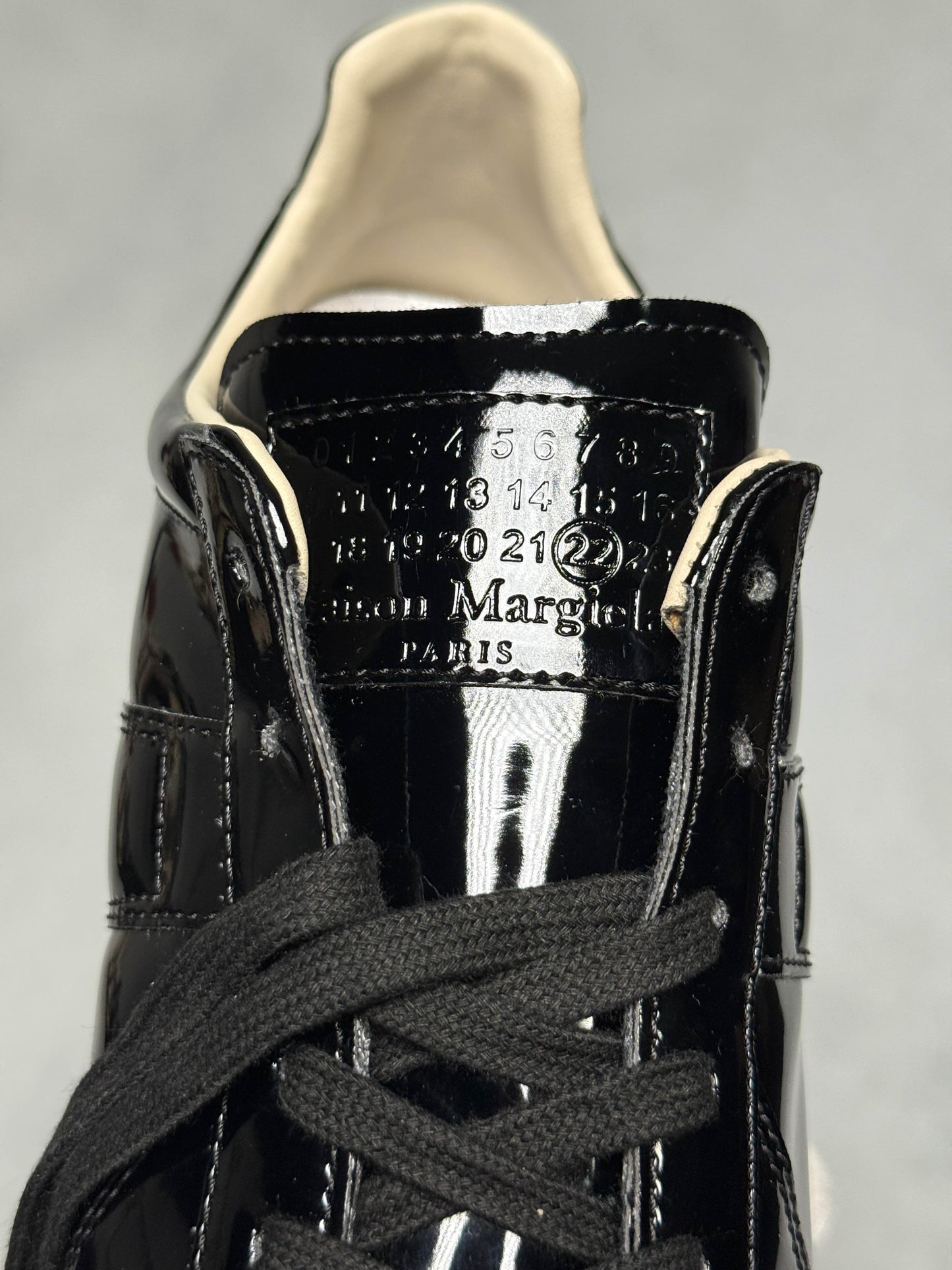 Maison Margiela Replica Low Black Patent Leather (41)