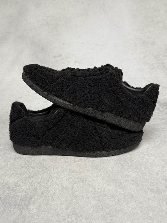 Maison Margiela Replica Black Faux Shearling GATs (43)