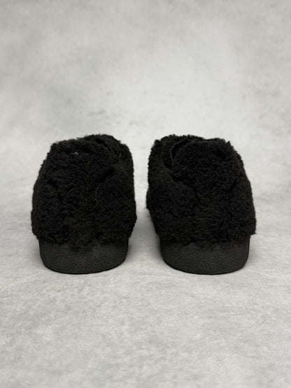 Maison Margiela Replica Black Faux Shearling GATs (43)