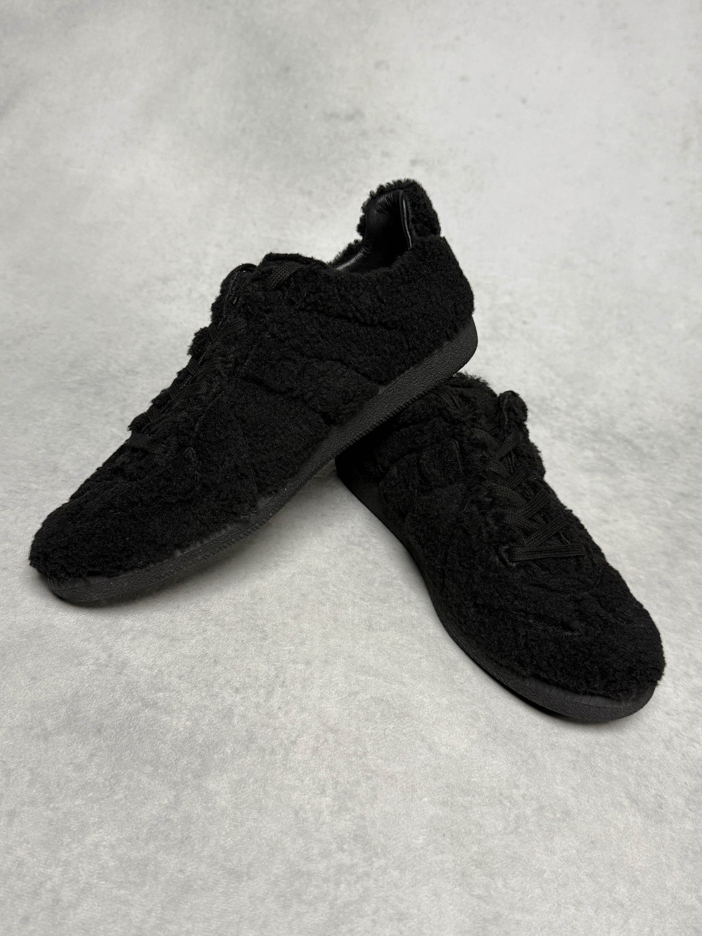 Maison Margiela Replica Black Faux Shearling GATs (43)