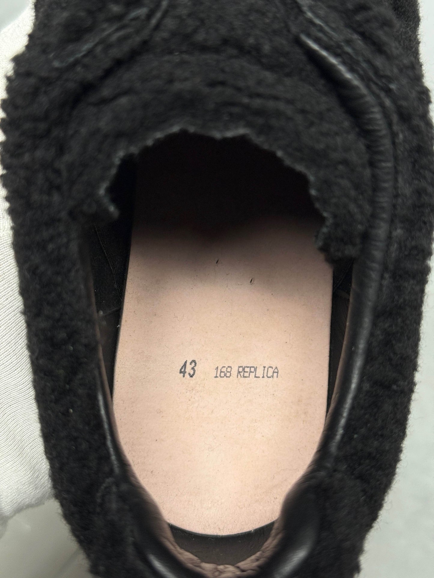 Maison Margiela Replica Black Faux Shearling GATs (43)