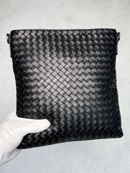 Bottega Veneta Intrecciato Messenger Bag Black