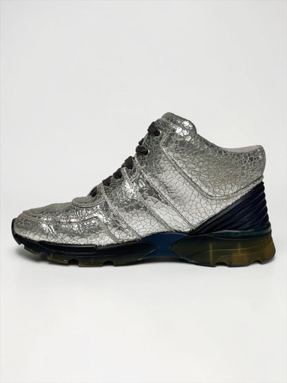 Chanel Runner Cracked Leather Silver (37)