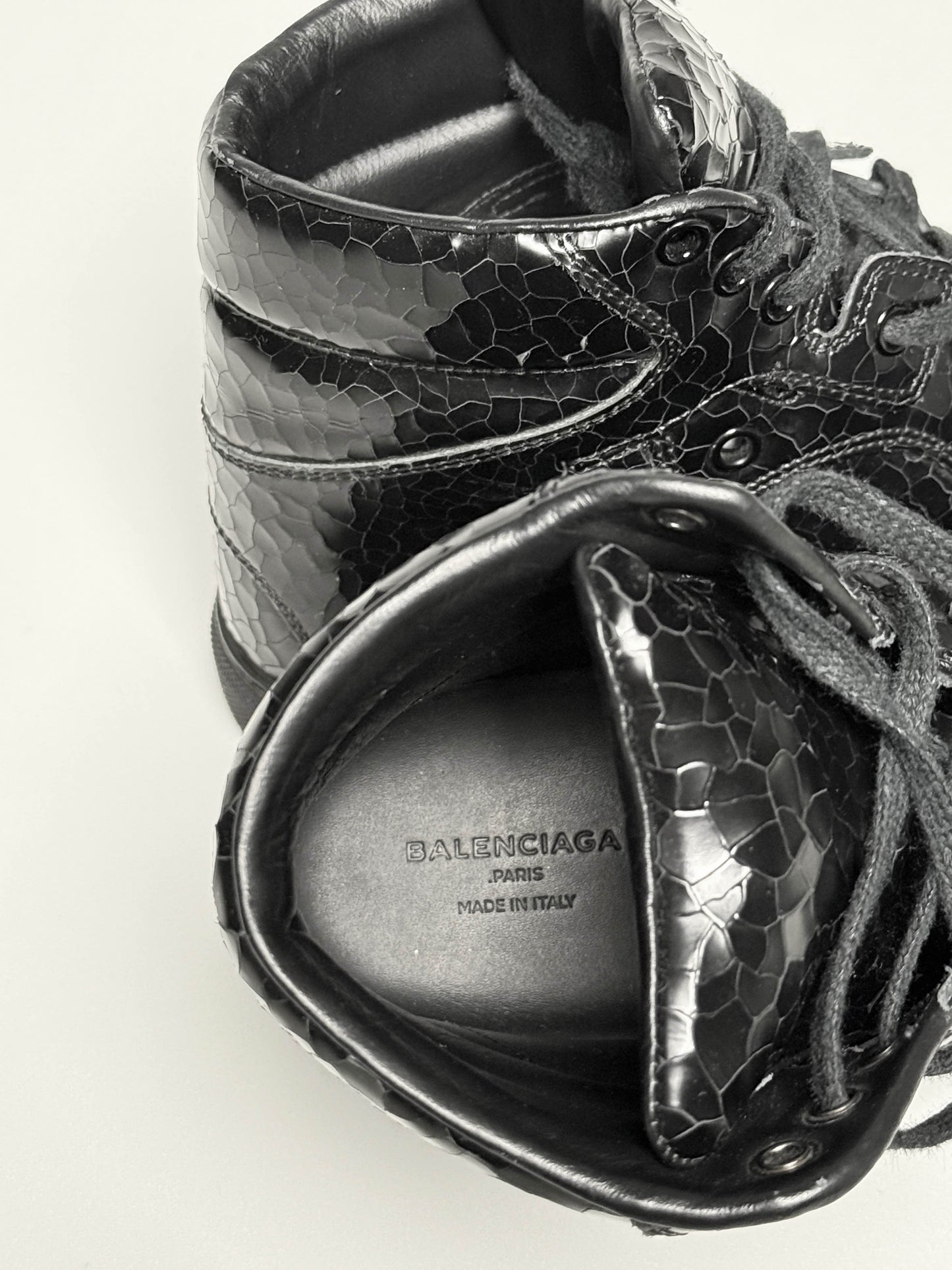 Balenciaga Cracked Leather High-Top Black (39)