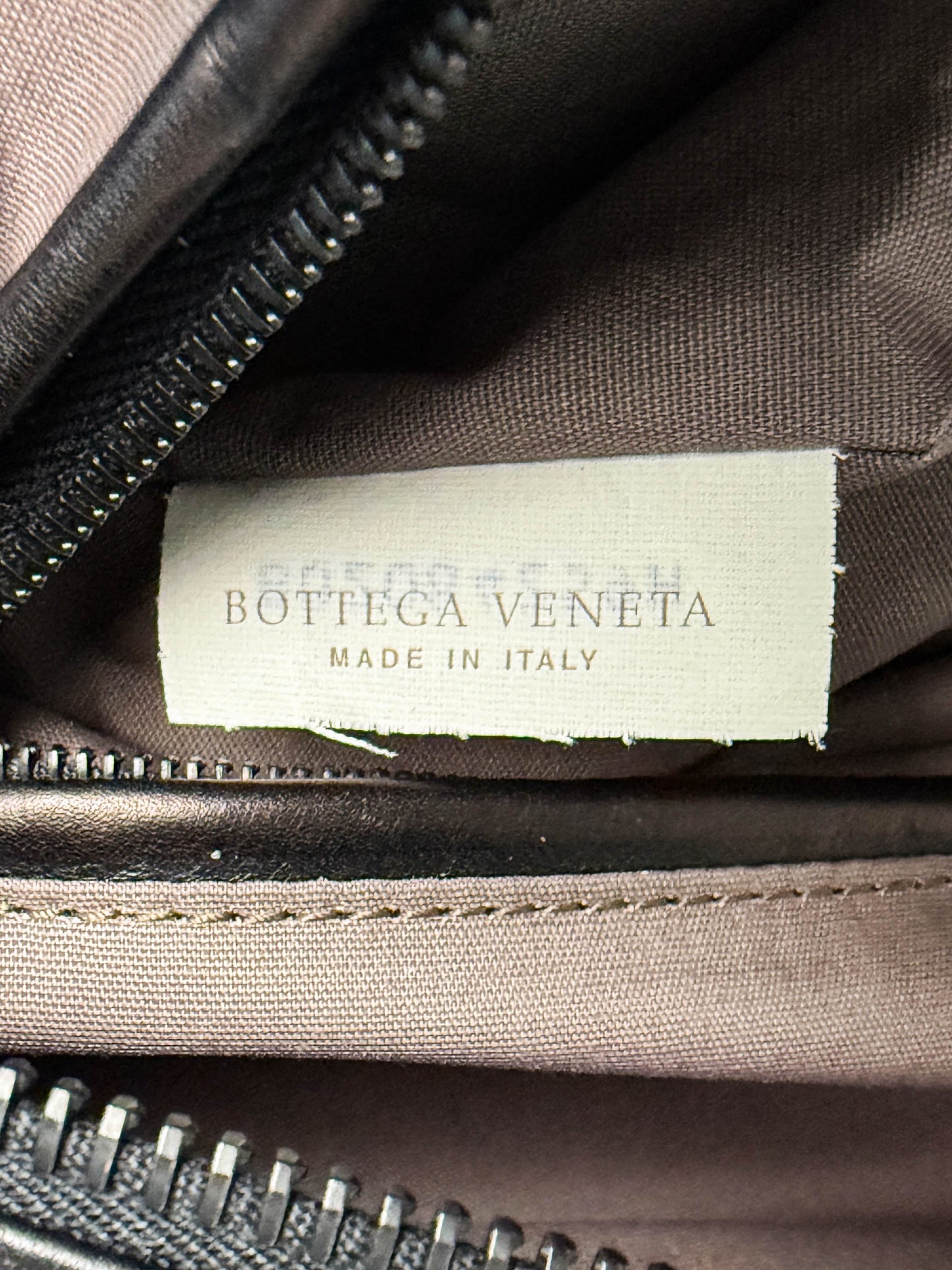 Bottega Veneta Large Leather Crossbody Bag Intrecciato Strap Bronze/Black
