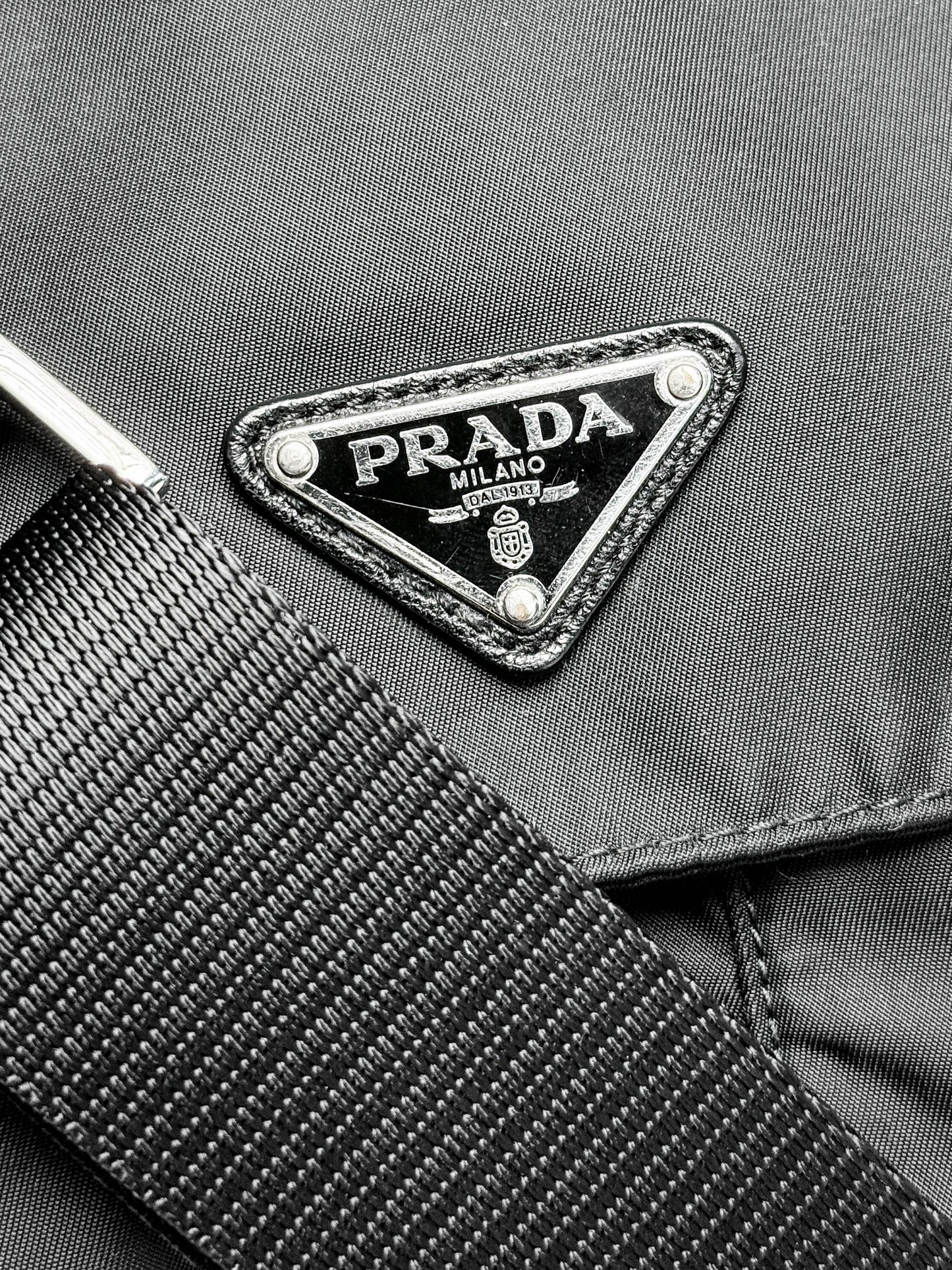 Prada Large Messenger Bag Nylon/Saffiano Leather Black