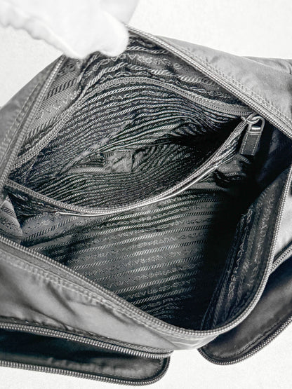 Prada Large Messenger Bag Nylon/Saffiano Leather Black