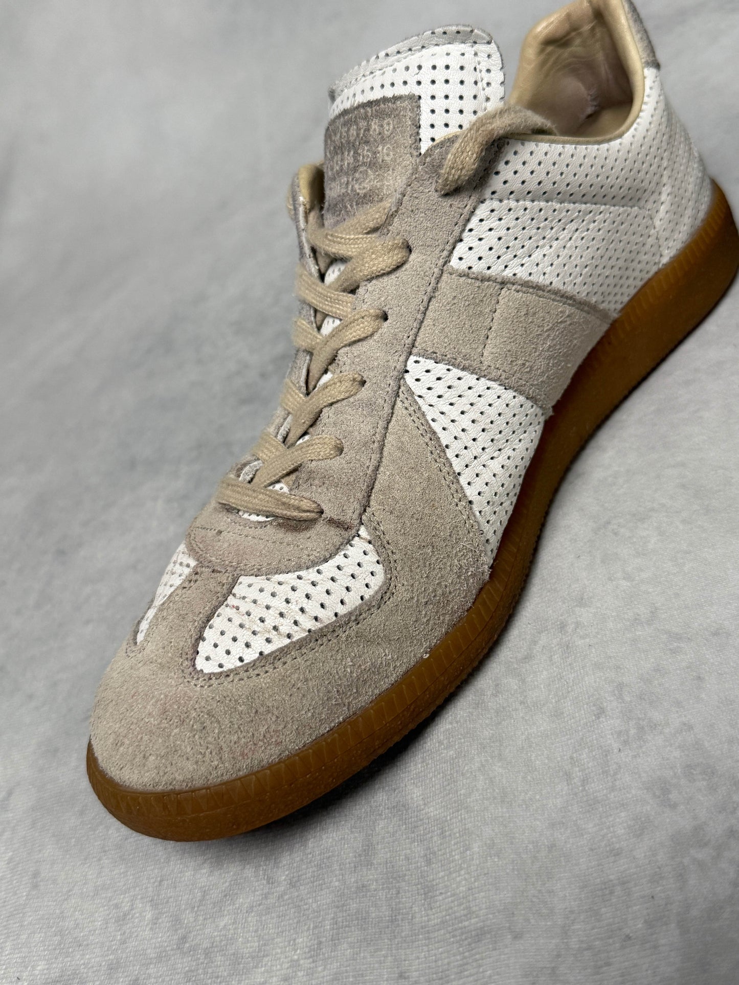 Maison Margiela Replica Low White/Grey Perforated Leather (42)