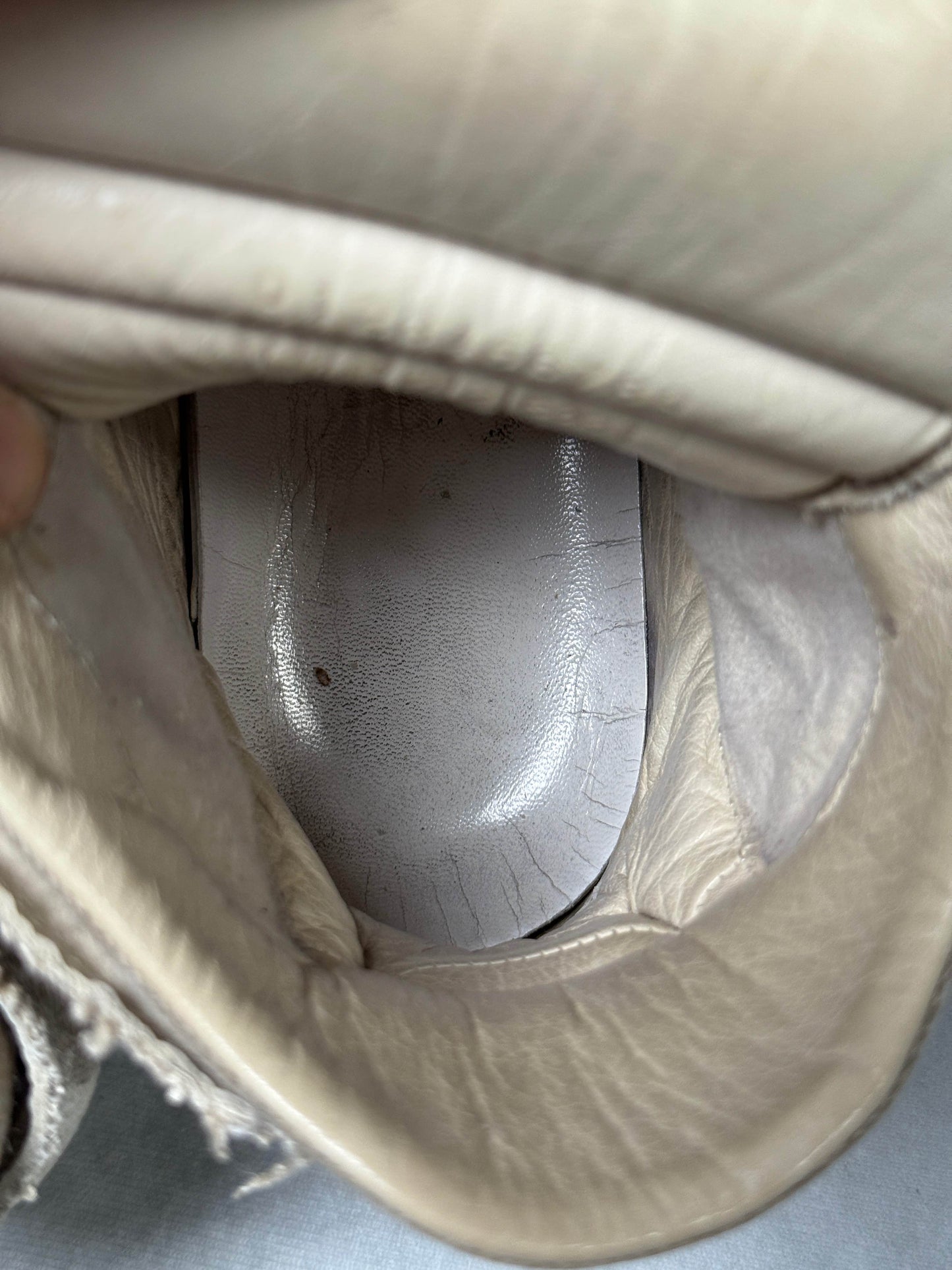 Maison Margiela High-Top Distressed (42)