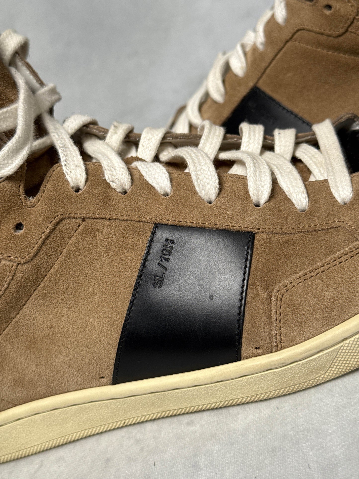 Saint Laurent SL/10H Brown Suede (46)