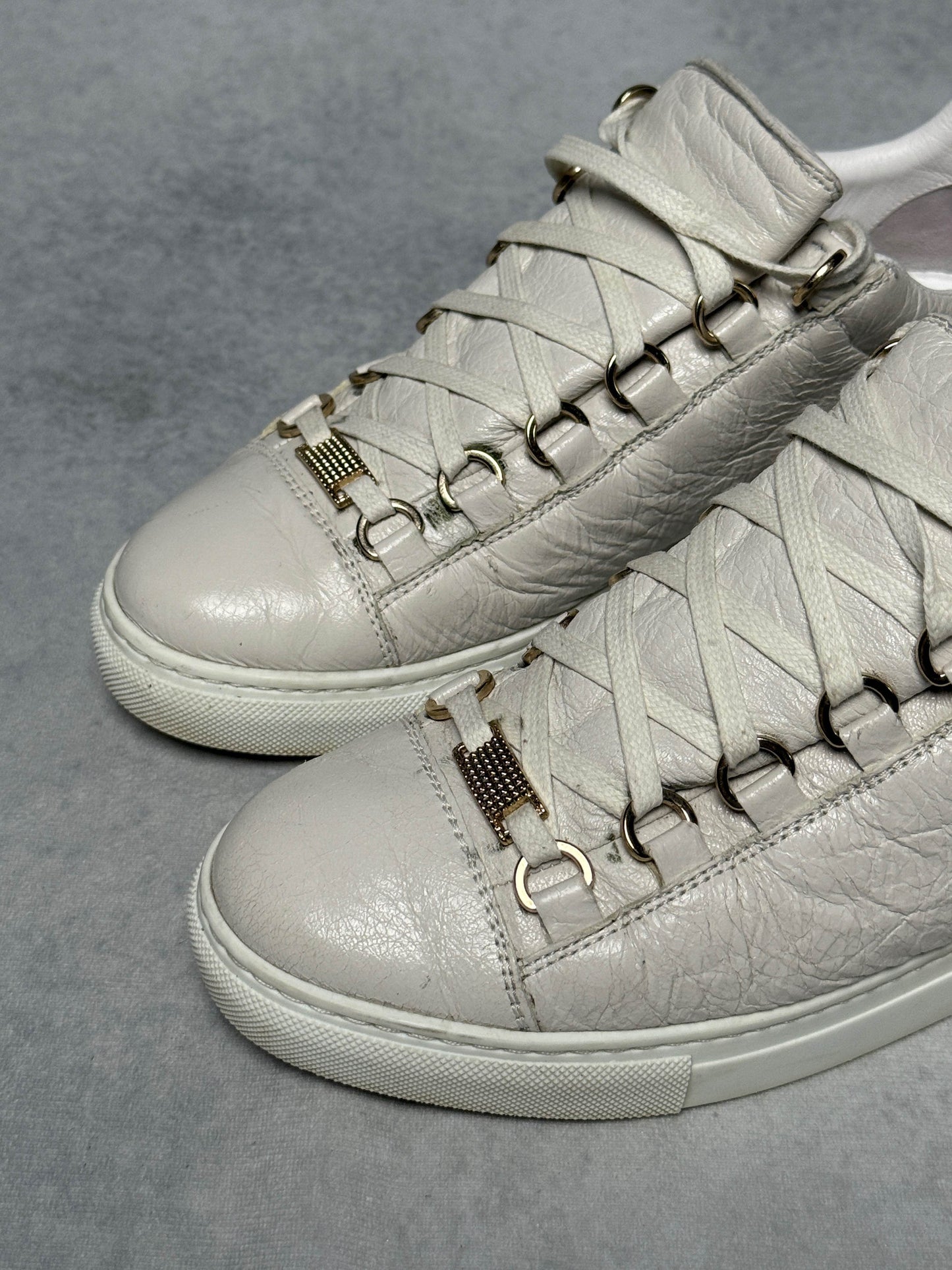 Balenciaga Arena Low Sneaker (37)