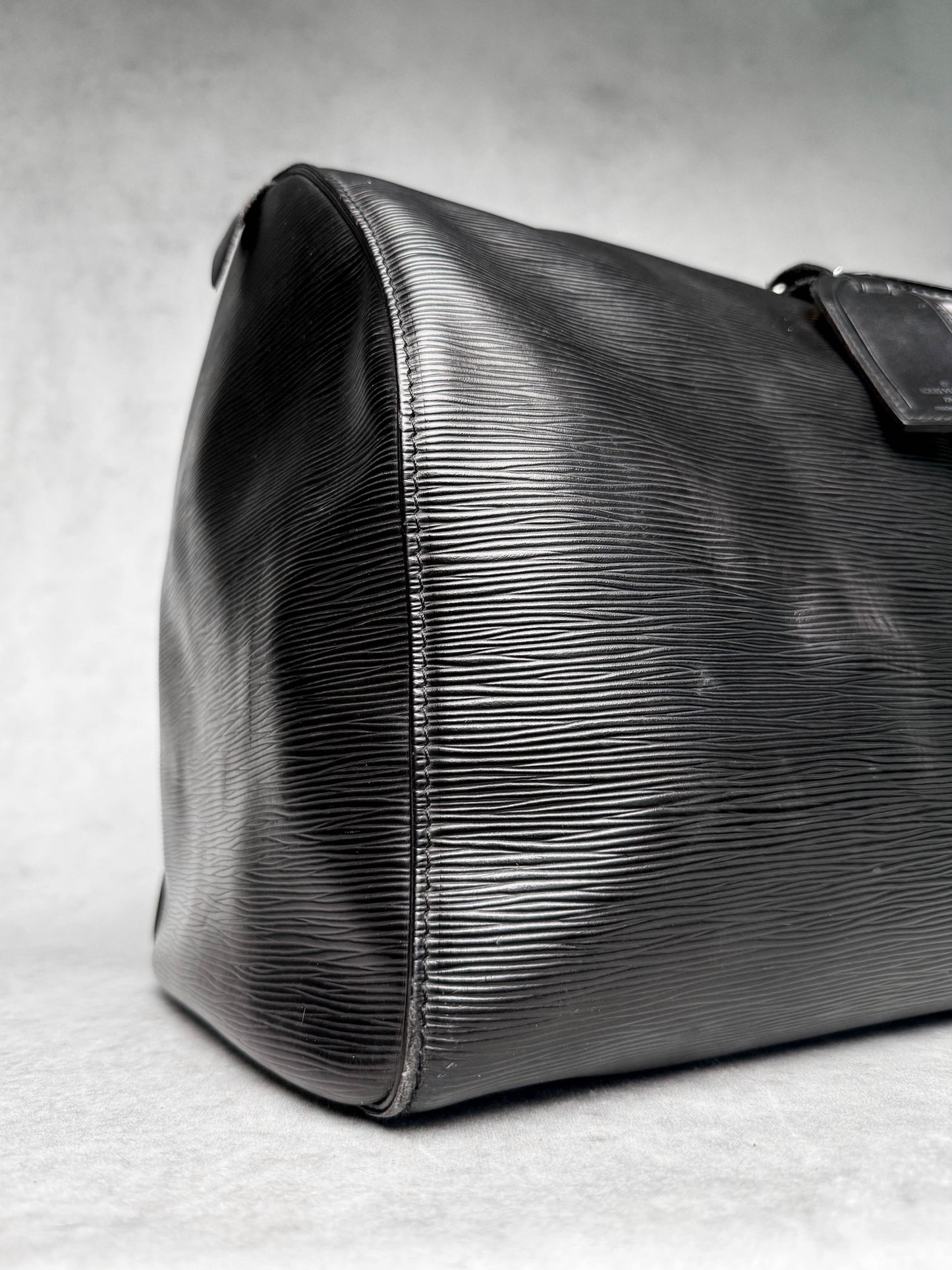 Louis Vuitton Keepall 55 Black Epi Leather 1993
