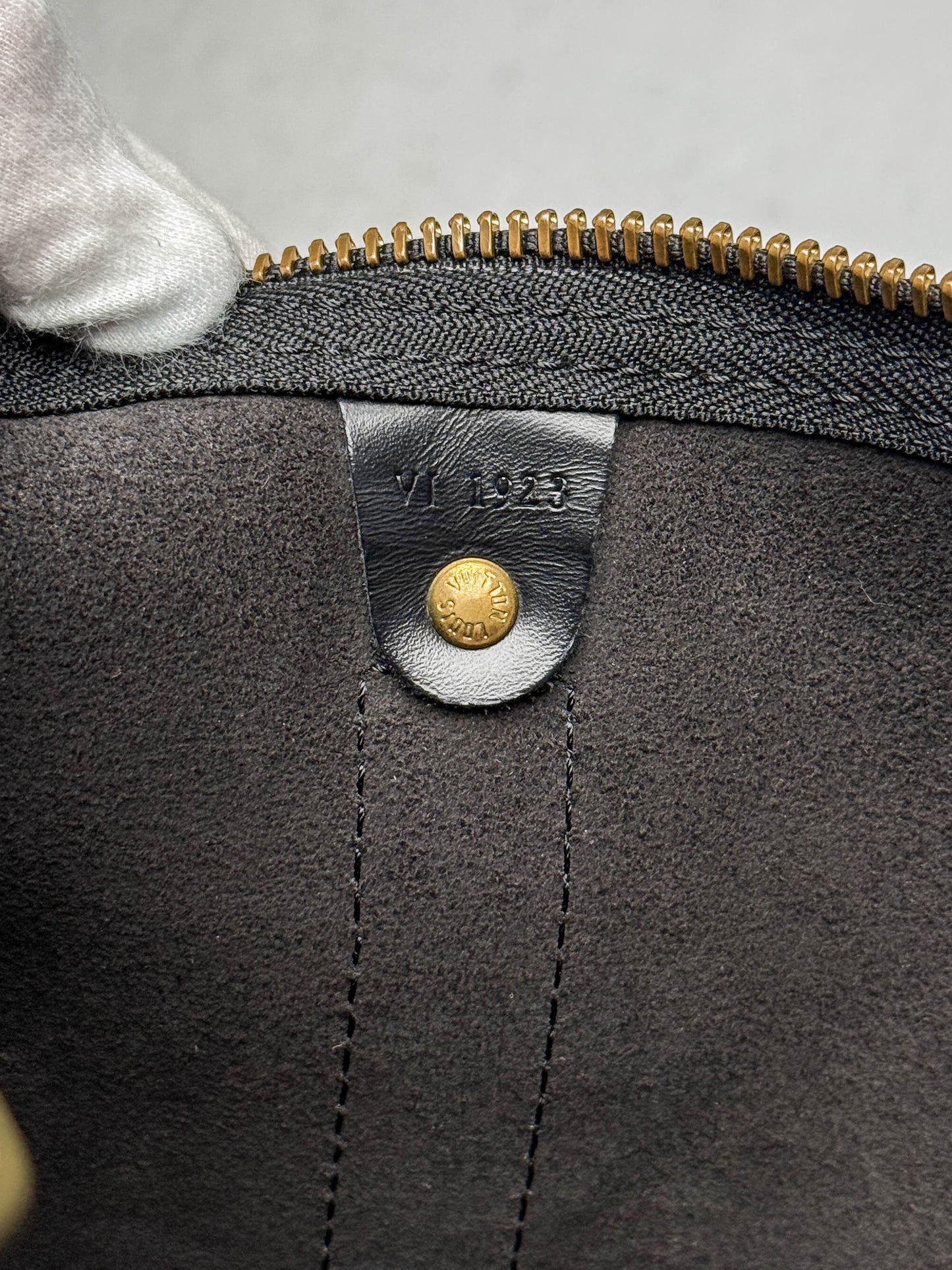 Louis Vuitton Keepall 55 Black Epi Leather 1993