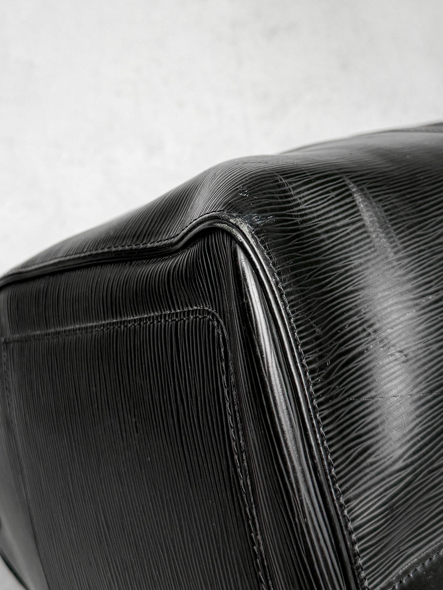 Louis Vuitton Keepall 55 Black Epi Leather 2006