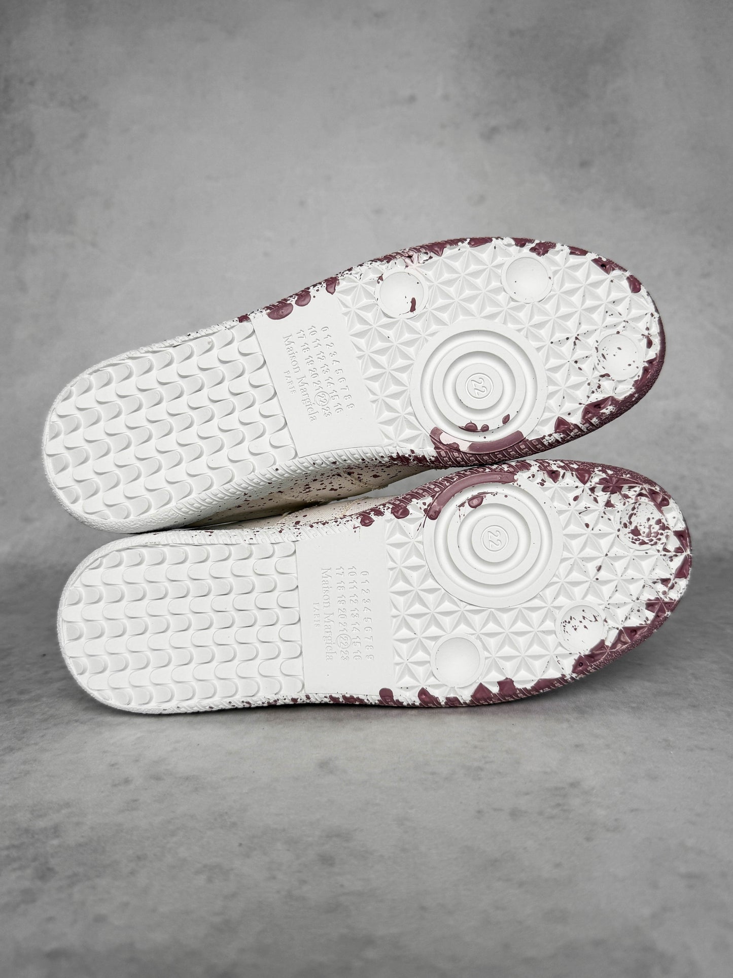 Maison Margiela Replica White/Roseate (36.5)