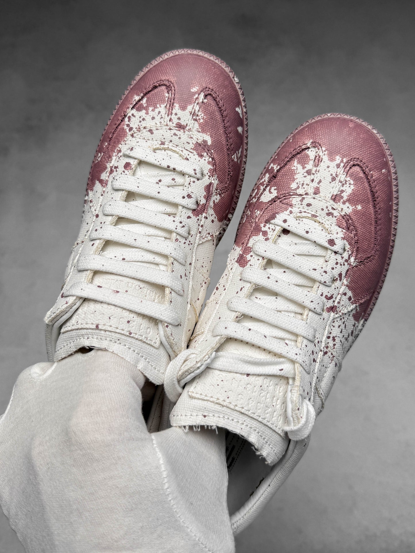 Maison Margiela Replica White/Roseate (36.5)