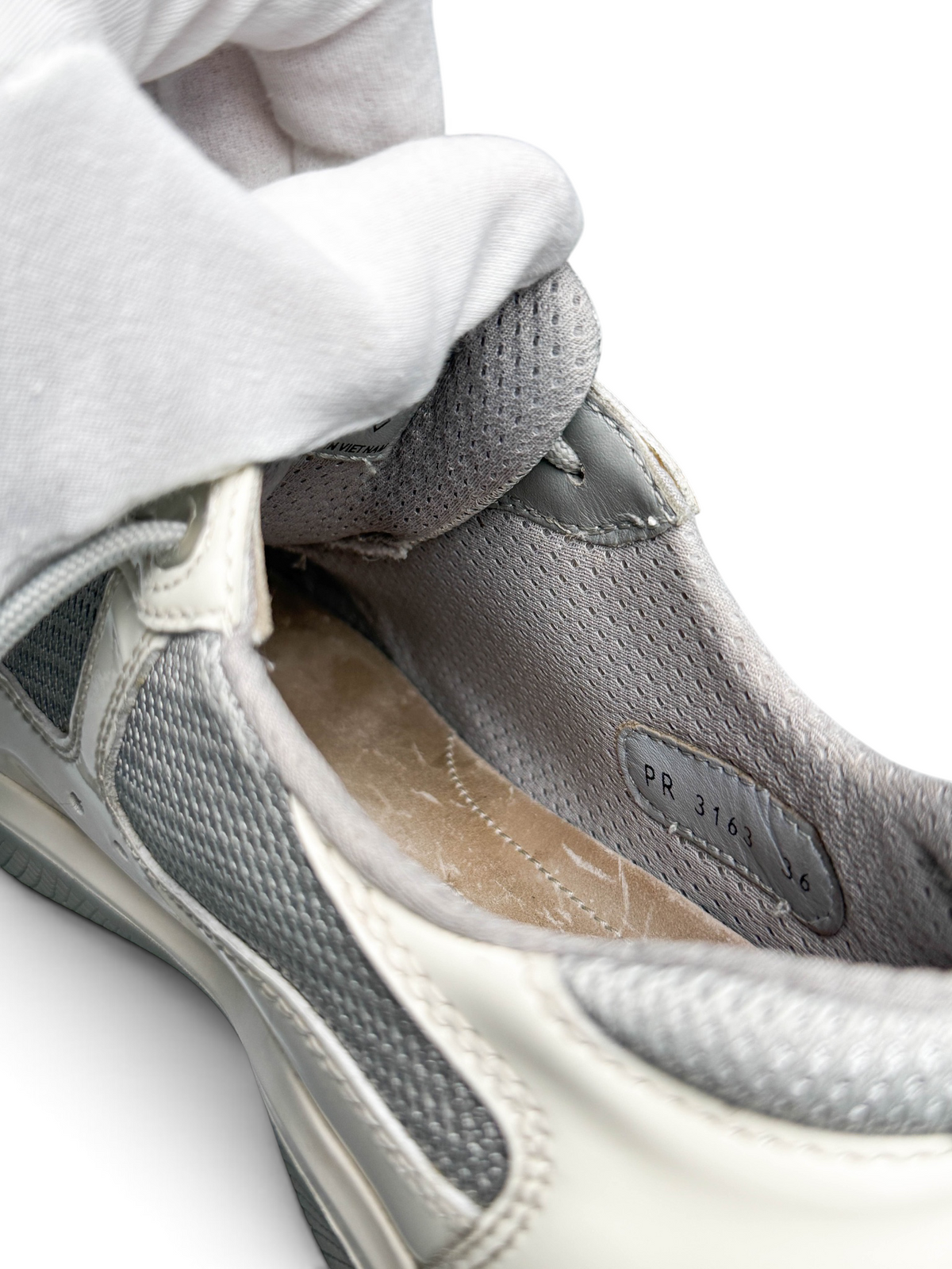 Prada Vintage America’s Cup Trainer White (37.5)