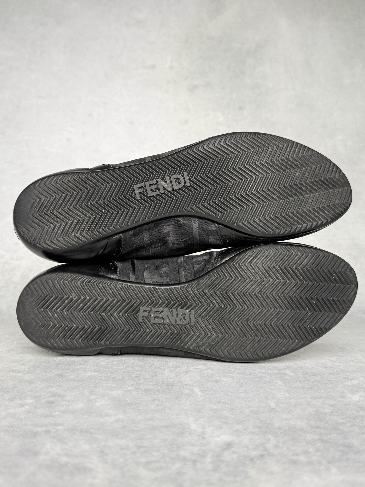 Fendi Vintage Monogram Sneaker Leather/Fabric Black (37.5)