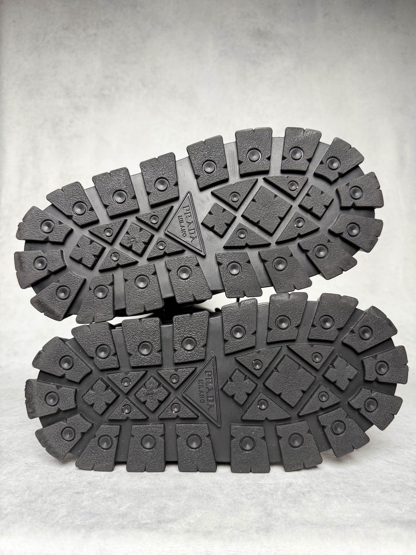 Prada Apres Ski Boots Nylon Gabardine/Saffiano Leather (44)