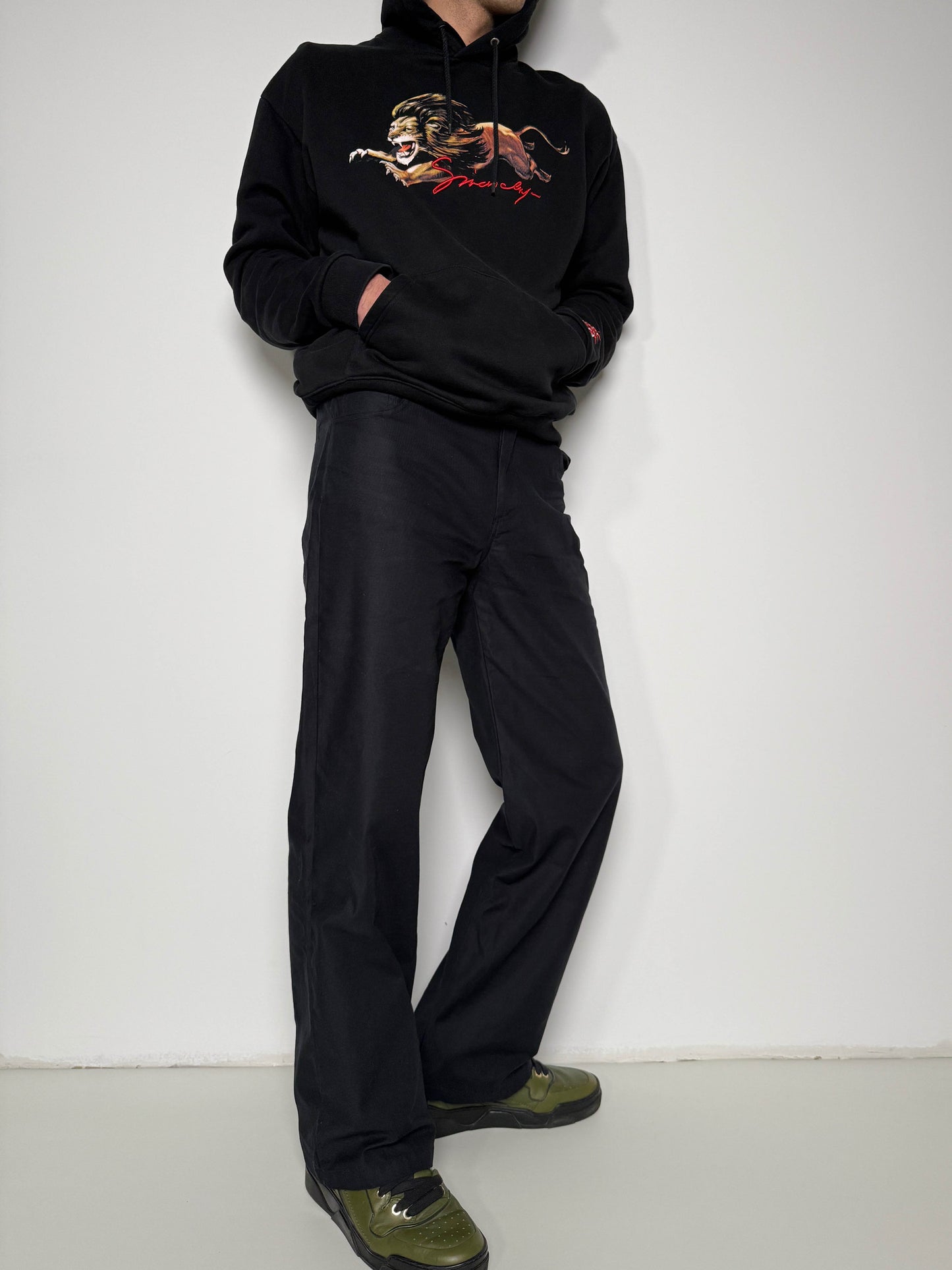 Givenchy Lion Embroidered Hoodie with Faux Fur (L)