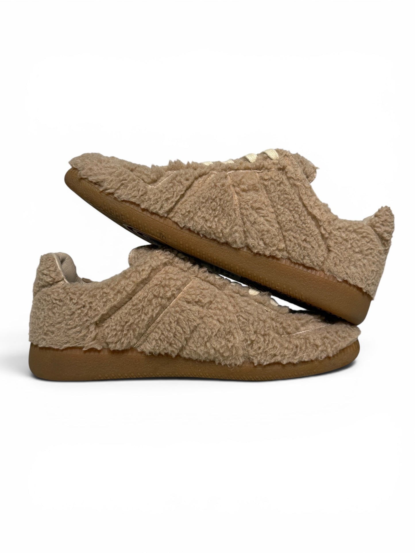 Maison Margiela AW2021 'Shearling' GATs (39)