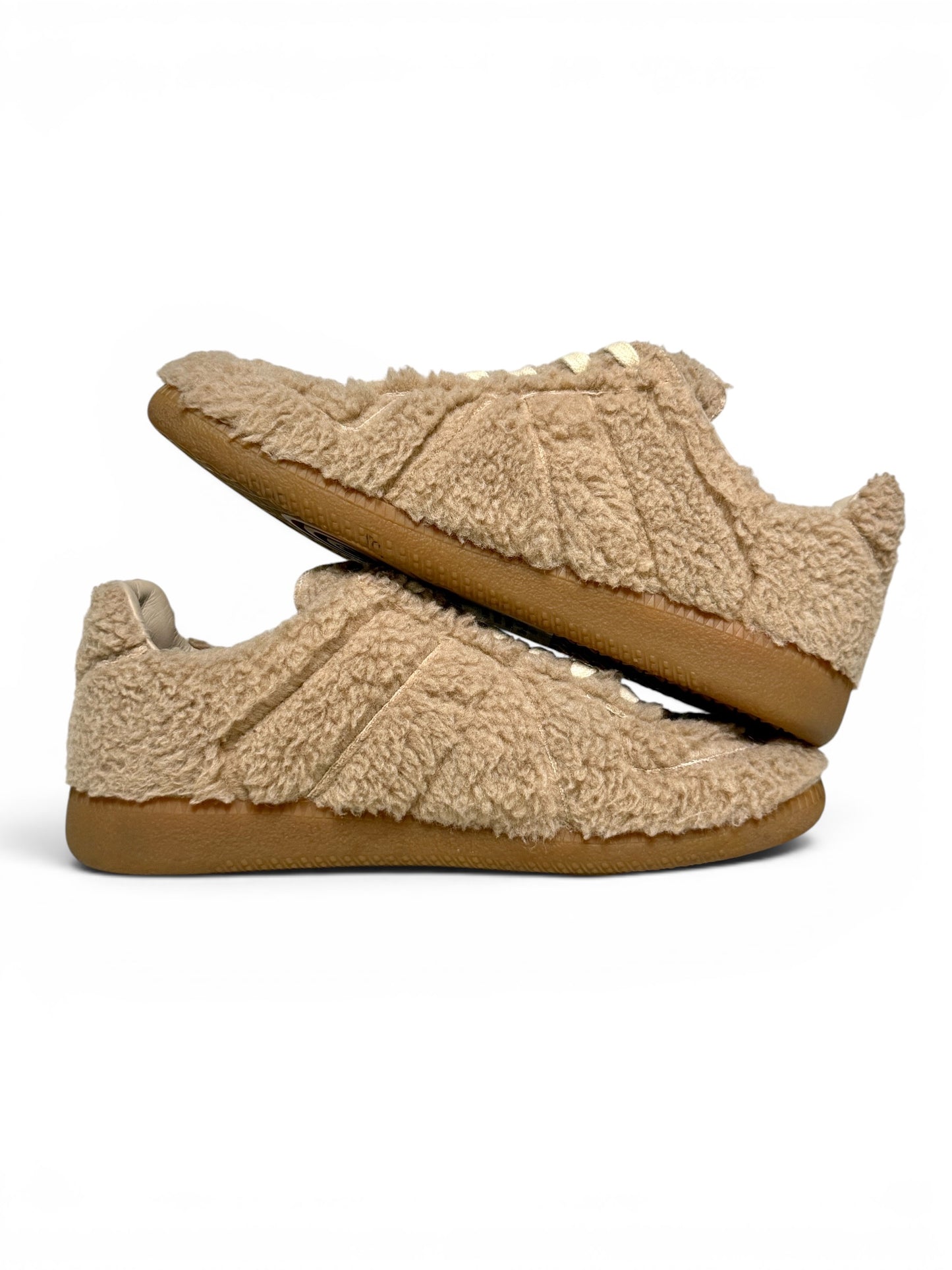 Maison Margiela AW2021 'Shearling' GATs (39)