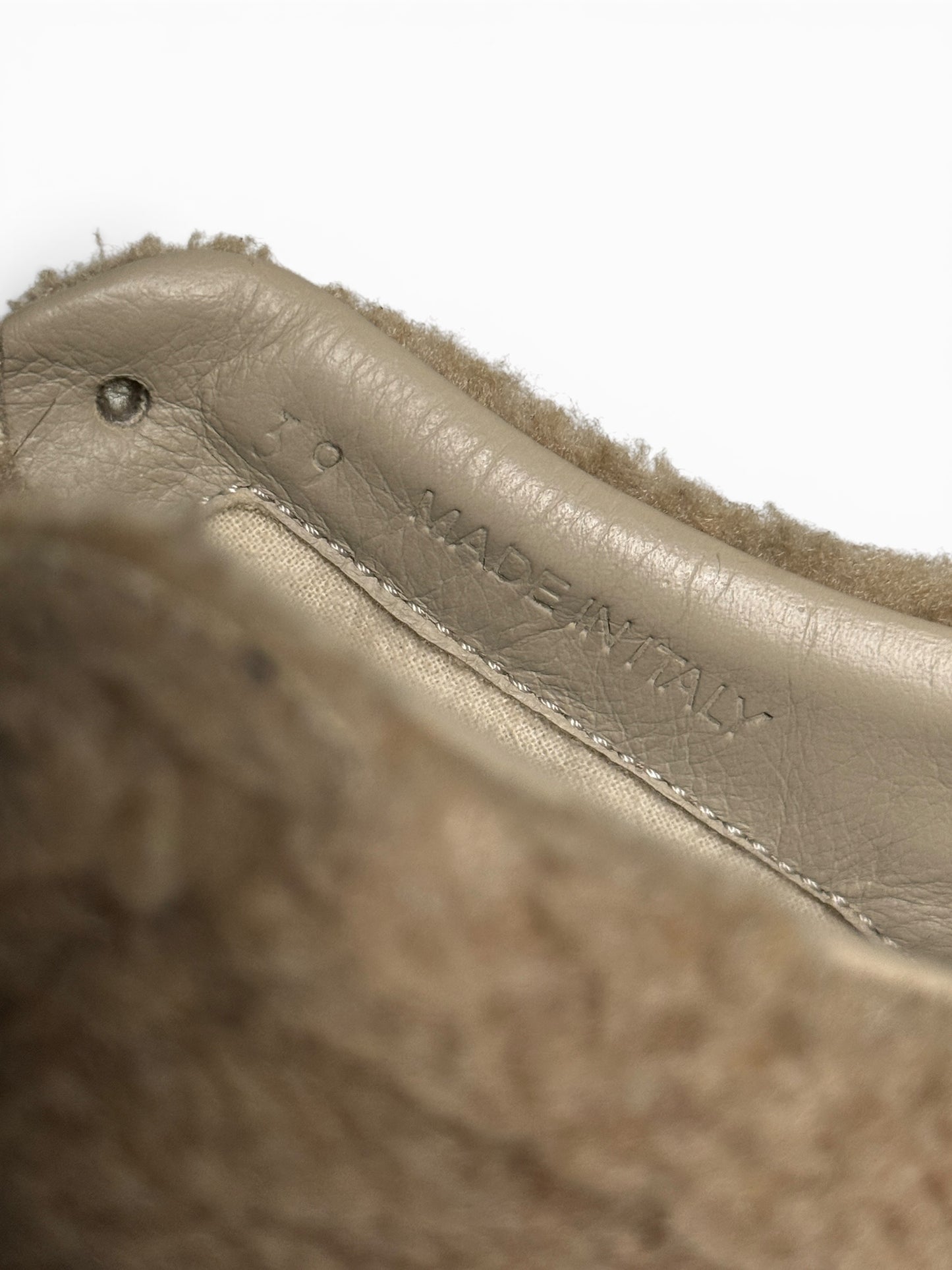 Maison Margiela AW2021 'Shearling' GATs (39)