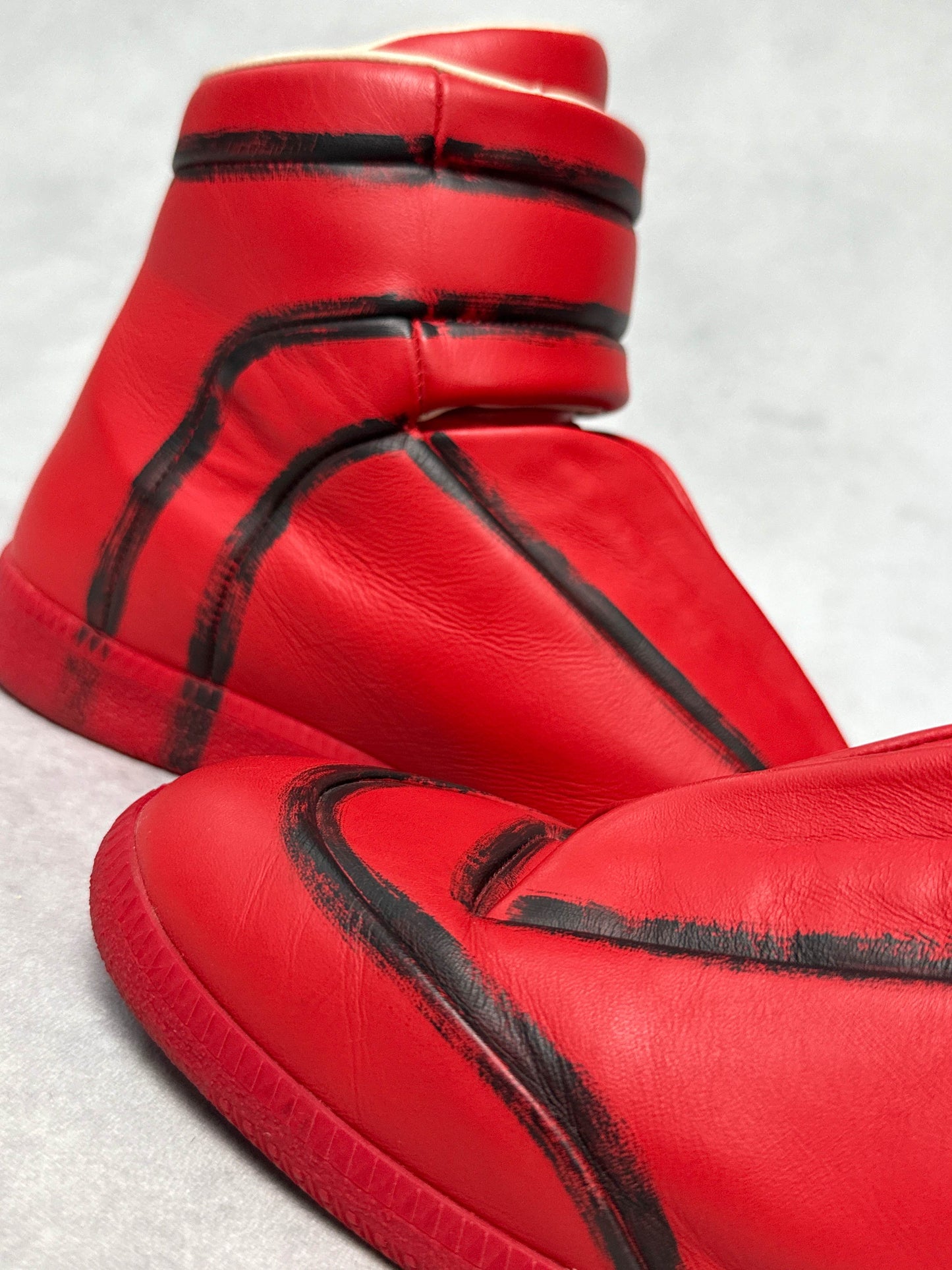 Maison Margiela Future High Red/Black Outline (43)