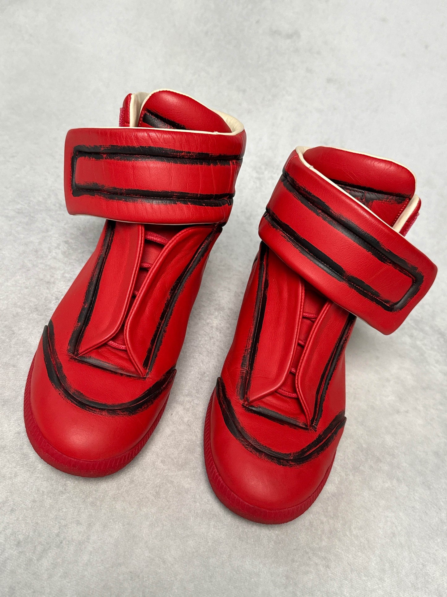 Maison Margiela Future High Red/Black Outline (43)