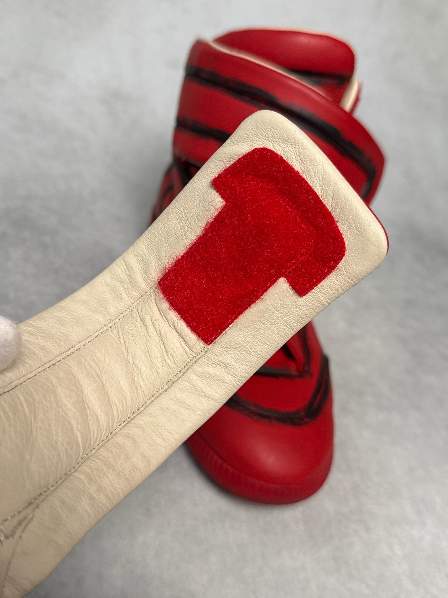 Maison Margiela Future High Red/Black Outline (43)