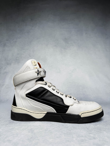 Givenchy Tyson Star Black/White (38.5)