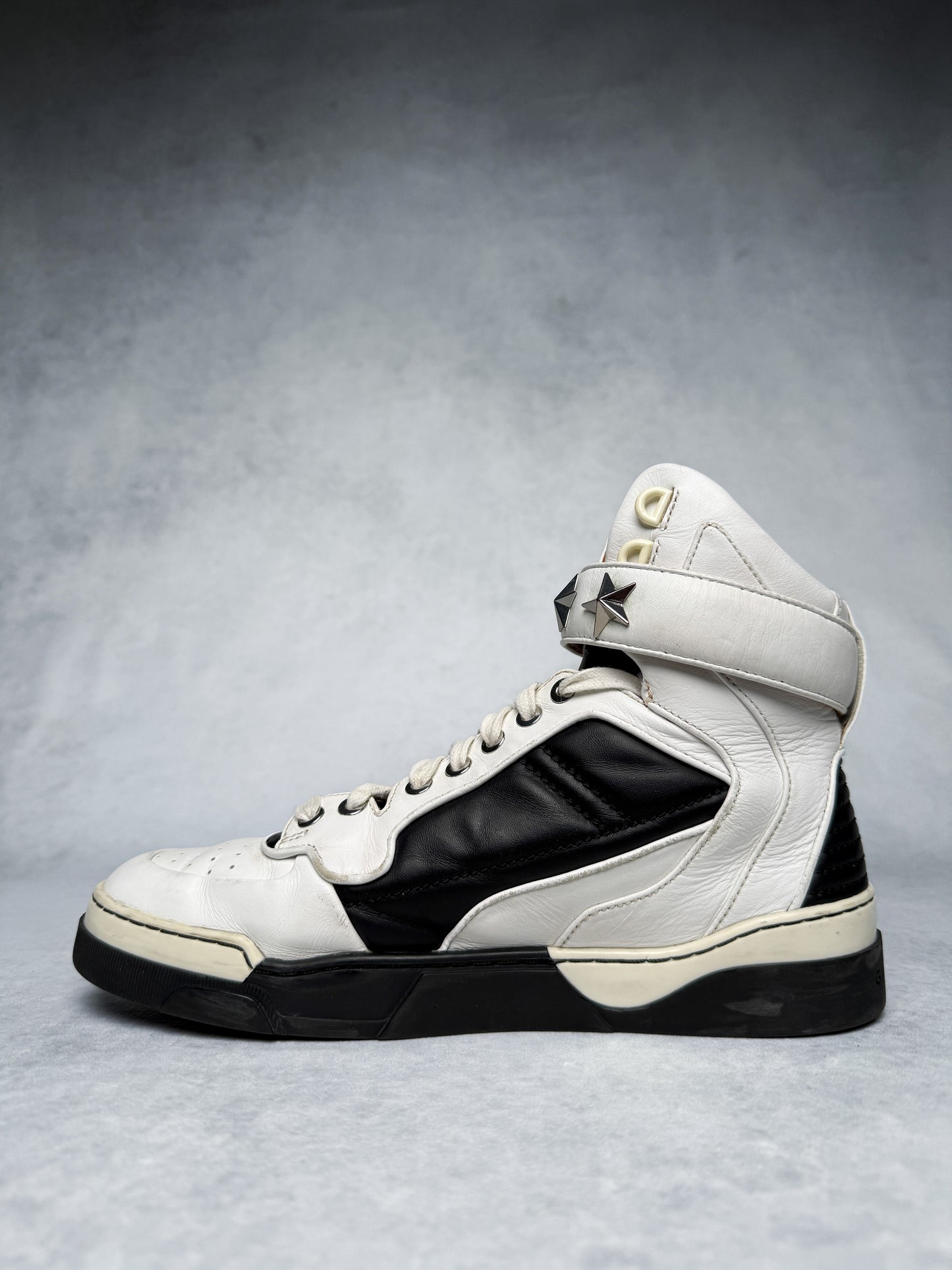 Givenchy Tyson Star Black/White (38.5)