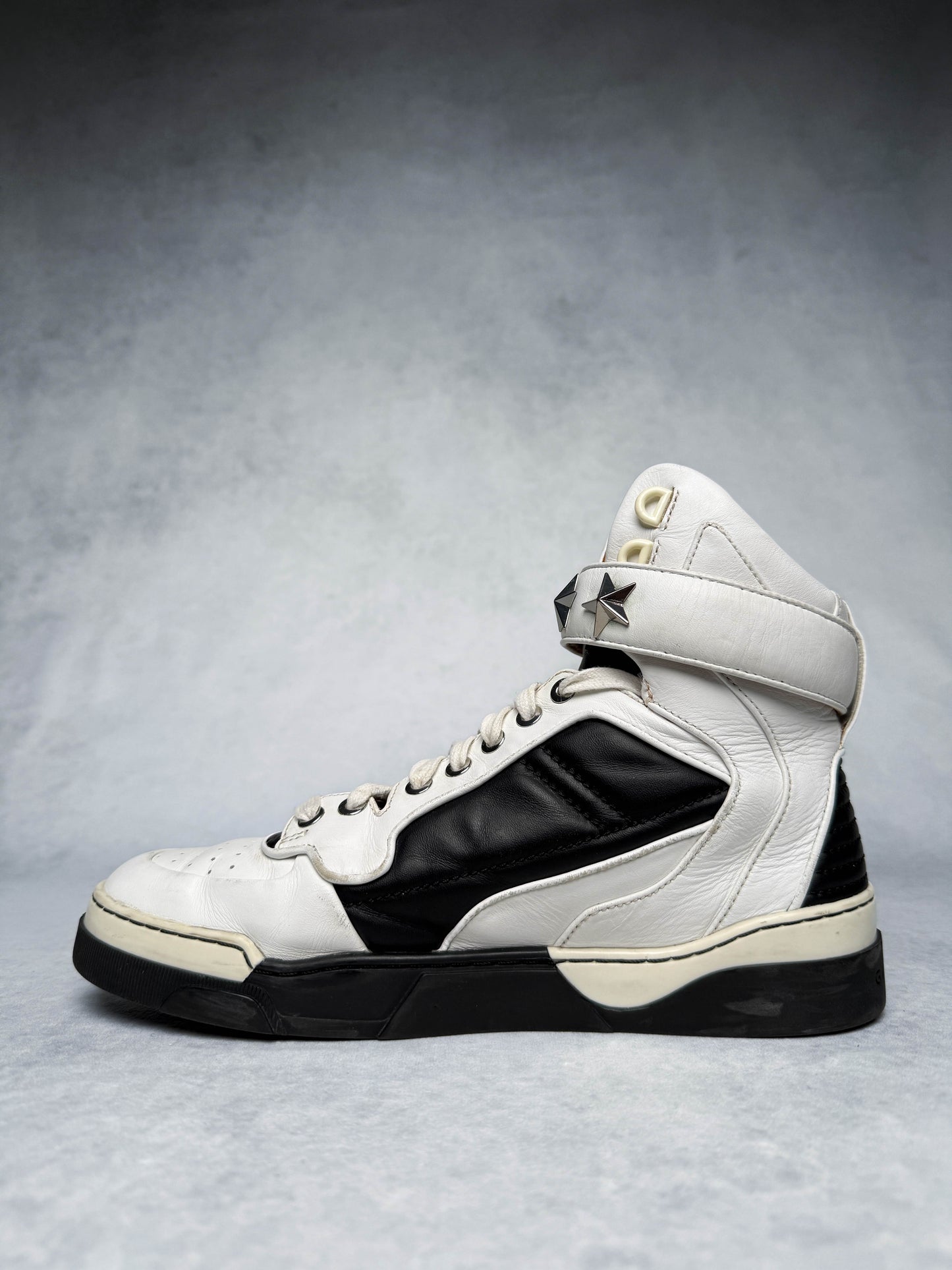 Givenchy Tyson Star Black/White (38.5)