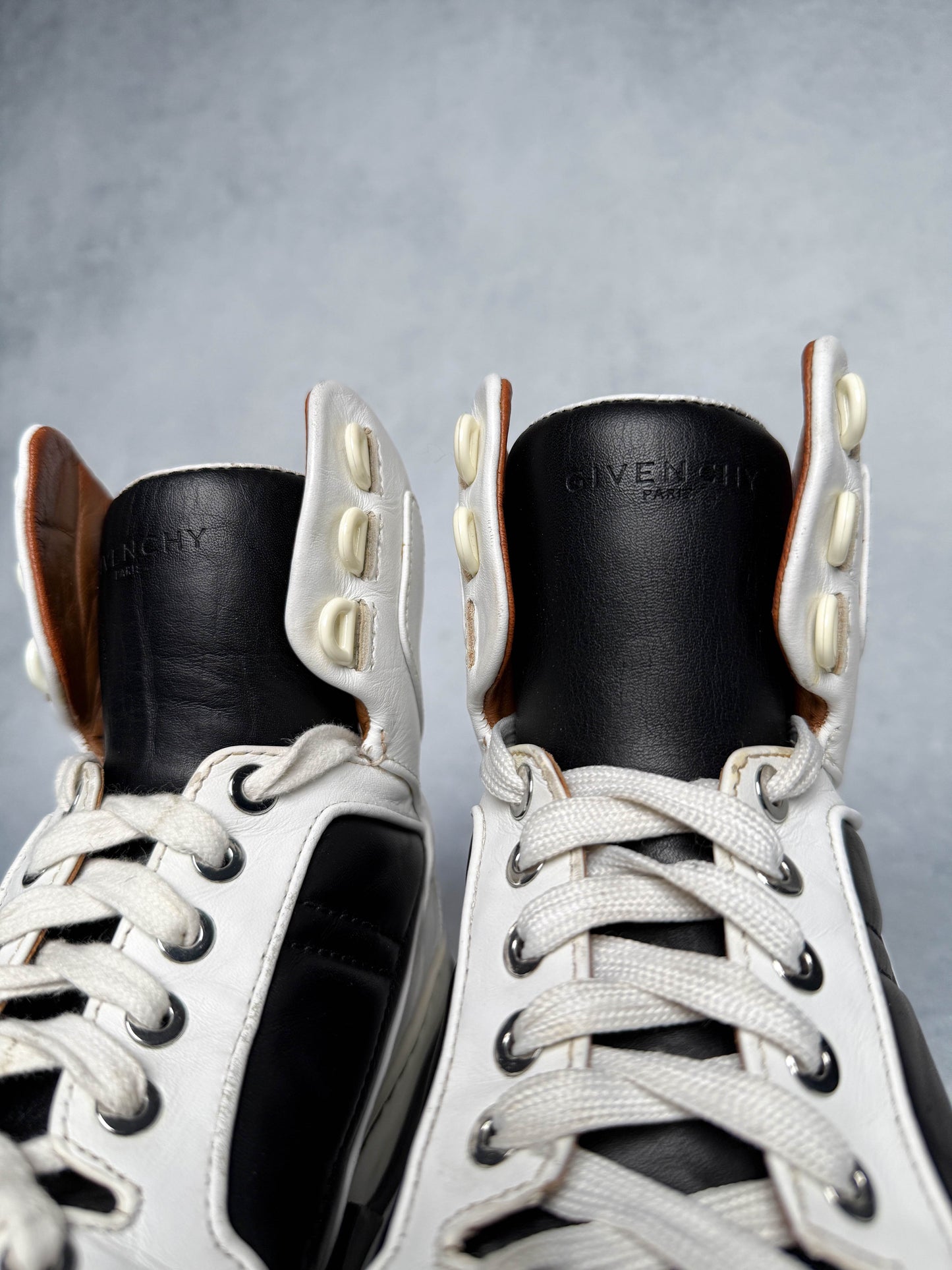 Givenchy Tyson Star Black/White (38.5)