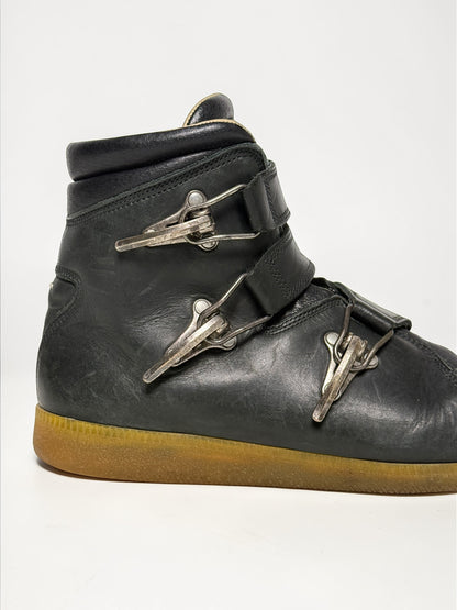 AW2010 Maison Martin Margiela Ski-Buckle GATs (44)