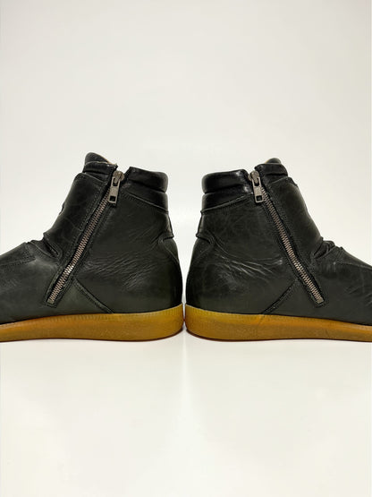 AW2010 Maison Martin Margiela Ski-Buckle GATs (44)