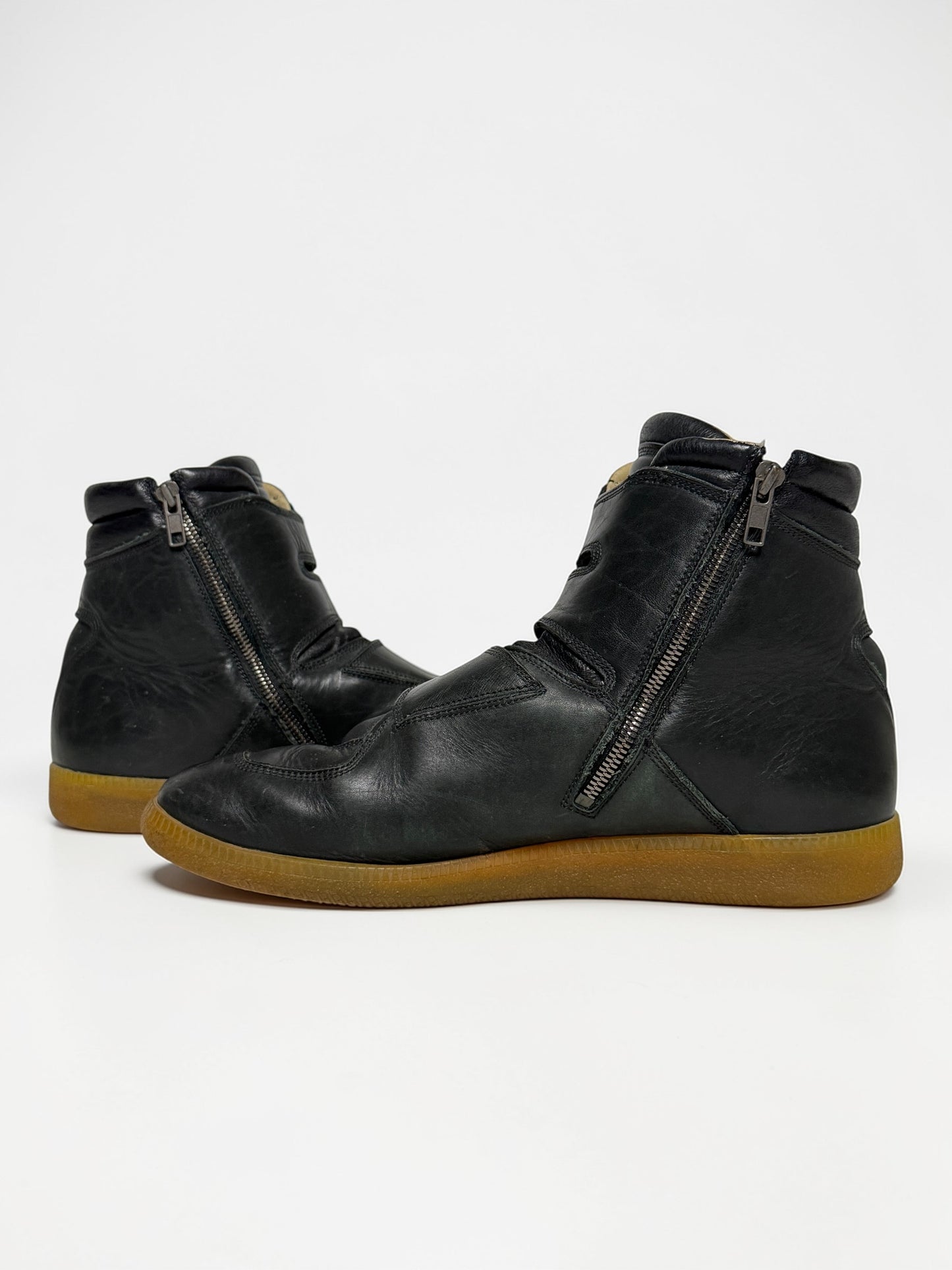 AW2010 Maison Martin Margiela Ski-Buckle GATs (44)