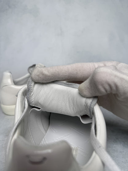 Maison Margiela Replica White Coated (41.5)