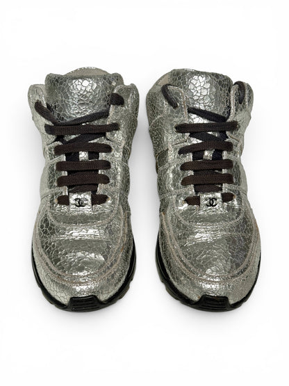 Chanel Runner Cracked Leather Silver (37)