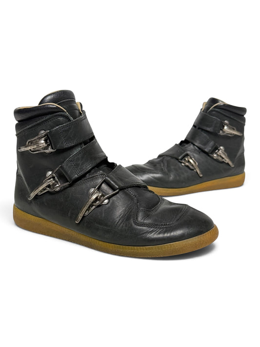 AW2010 Maison Martin Margiela Ski-Buckle GATs (44)